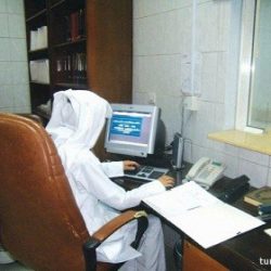 رئيس الجهاز العسكري بالحرس الوطني يعايد منسوبي الحرس في الحدود الشمالية
