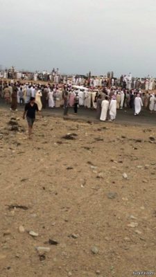 بالفيديو..إنقلاب سيارة جيب أثناء التفحيط بعُمان وتطاير شخصين منها