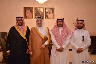 بالصور..عاجل : أمير الشمالية يستقبل أمين إعلاميي طريف ومنسوبي اخبارية طريف