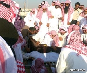 تشييع جثمان “الشمري” الذي أعدم بالعراق وذووه يطالبون بالمقاضاة بسبب آثار التعذيب