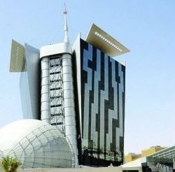 الأخضر في صدارة المجموعة بالفوز بثلاثية في شباك الإمارات