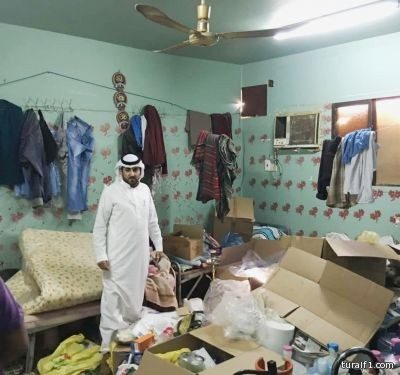 بالصور..أمانة الشمالية تضبط عمالة تقوم بتقليد العلامات التجارية للمواد الغذائية بعرعر
