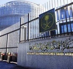 “البنوك السعودية”: سحب 60 مليار ريال من أجهزة الصراف في شهر واحد
