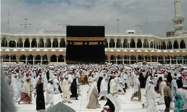 إمارة مكة المكرمة تدعو المواطنين والمقيمين لتأجيل العمرة
