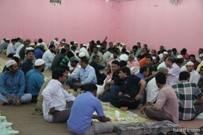 مشروع إفطار صائم في أول أيام رمضان بإشراف المكتب التعاوني للدعوة والإرشاد بطريف