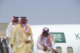 بالصور..الأمير فيصل بن خالد يصل مطار عرعر