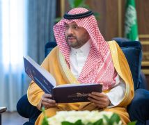 الأمير فيصل بن خالد بن سلطان يتسلم تقريرًا عن أعمال ومشروعات جمعية “ساعد”