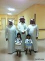 منسوبي بنك الرياض بطريف يوزعون الهدايا في مستشفى طريف “صور”