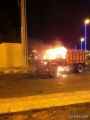 بالصور : نشوب حريق بشاحنة على الطريق الدولي وسط طريف