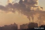 بالفيديو : كسارة تطلق أدخنة كثيفة شمال محافظة طريف تلوث الأجواء