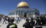 اسرائيل تغلق المسجد الأقصى في وجوه من هم دون الخمسين سنة