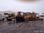 بلدية طريف ومستشفى طريف العام يستنفران جهودهما لمواجهة الثلوج بطريف