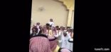 بالفيديو..أمير الشمالية يشارك أهالي طريف رقصة “الدحة الشمالية”