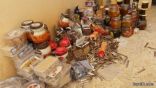 بلدية طريف تنفذ حملة تفتيشية على محل غذائي بطريف وتصادر مواد منتهية الصلاحية
