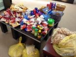 بلدية العويقيلة تصادر كمية من المواد الغذائية وتخالف أصحاب المحلات‎