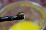 بالصور..مواطن بطريف يعثر على حشرة داخل علبة عصير طبيعي