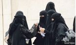 فتيات يطالبن بتوحيد الزي الجامعي تحقيقاً للمساواة.. وأخريات يرفضن الفكرة