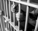 القطيف: السجن “21” عاماً و”2500″ جلدة لجانٍ اختطف فتاتين واغتصبهما