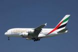 طيران الإمارات: تغيير مسار الرحلات بعيدًا عن المخاطر.. وعلى العملاء التأكّد من حجوزاتهم