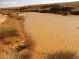 اهالي طريف يستغلون فرصة جريان شعيب الجراني للتنزه  ( صور )