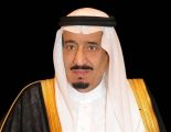 خادم الحرمين يؤدي صلاة الميت على الأمير طلال بن سعود بن عبدالعزيز