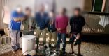 القبض على ستة من العمالة الأسيوية يديرون مصنع للمسكر بطريف