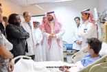 أمير منطقة الحدود الشمالية يزور المرضى المنومين في مستشفى عرعر المركزي