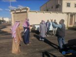 بالصور .. رئيس ‎بلدية طريف يقف ميدانياً على أعمال سفلتة حي الورود