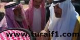 بالفيديو .. سمو السفير السعودي بالأردن مداعباً أحد أبناء البادية الأردنية .. (أنا راعي أبل)